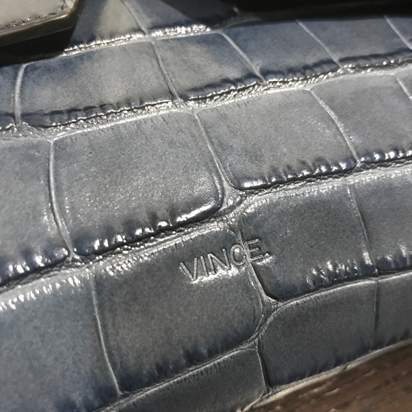 💌SOLD 💌VINCE Croc Embossed Clutch 👛 - Picture 3 of 7